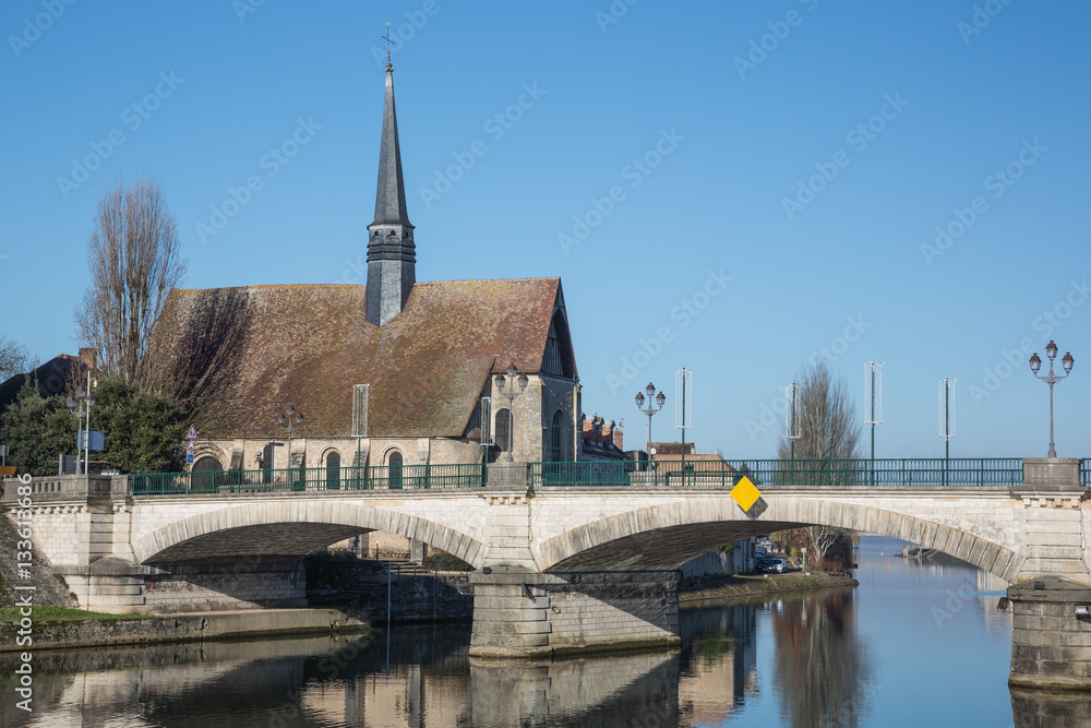 St Maurice church and the Yonne in a low winter sun