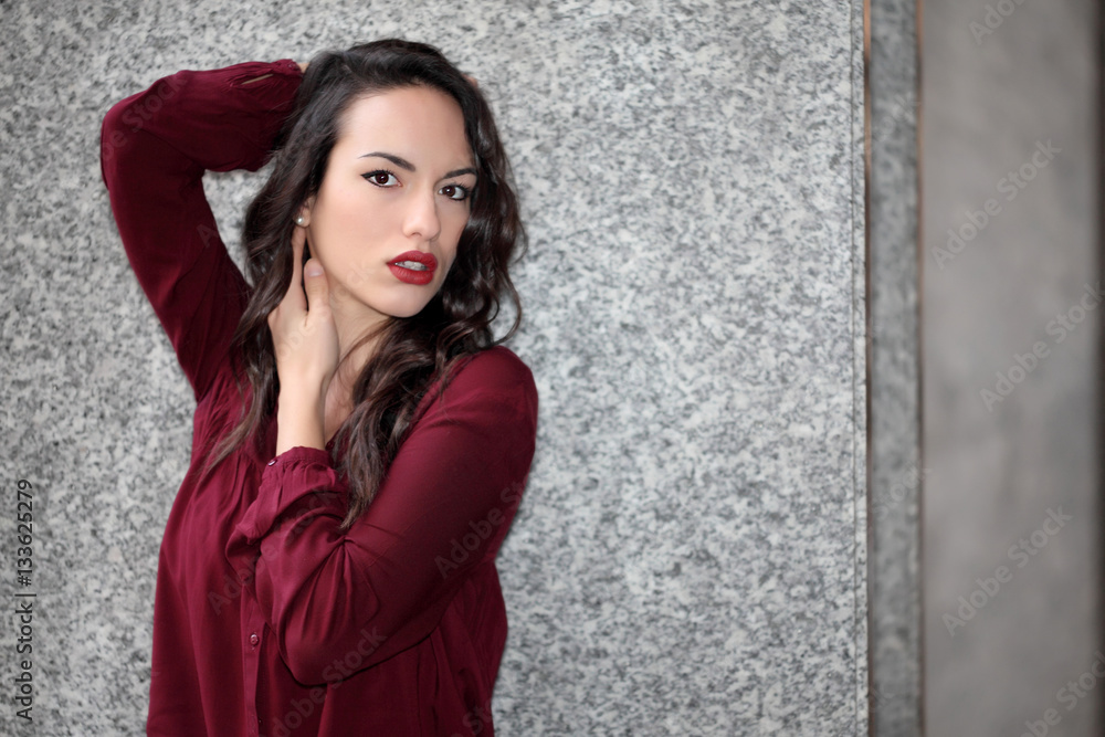 Fototapeta premium Beautyful girl in urban background