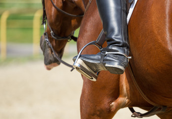 Sierkussen Paardrijden Lederen jockeylaars met sporen  © Farmer