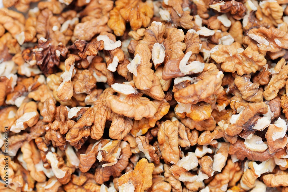 Walnuts are a tree nut belonging to the walnut family.These nuts are rich in omega-3 fats and contain higher amounts of antioxidants than most other foods. Eating walnuts may improve brain health. Walnuts are a tree nut belonging to the walnut family.These nuts are rich in omega-3 fats and contain higher amounts of antioxidants than most other foods. Eating walnuts may improve brain health.