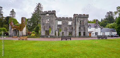 Bilde på lerret The remains of Armadale Castle, Clan Donalds,Sleat on the Isle of Skye, Scotland, UK