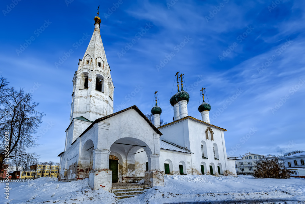 Church of St. Nicholas Wonder-Maker minced in city. Yaroslavl, R Church of St. Nicholas Wonder-Maker minced in city. Yaroslavl, R