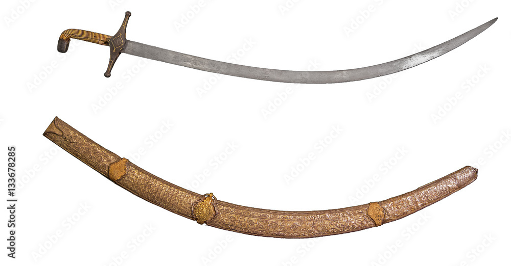 Obraz premium Меч и ножны древних на изолированный белый фон