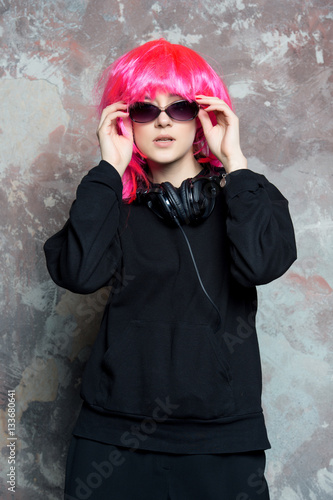 dj girl in pink wig