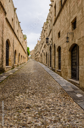 Fototapeta Naklejka Na Ścianę i Meble -  Ancient street of knights in the old town of Rhodes, Dodecanese, Greece