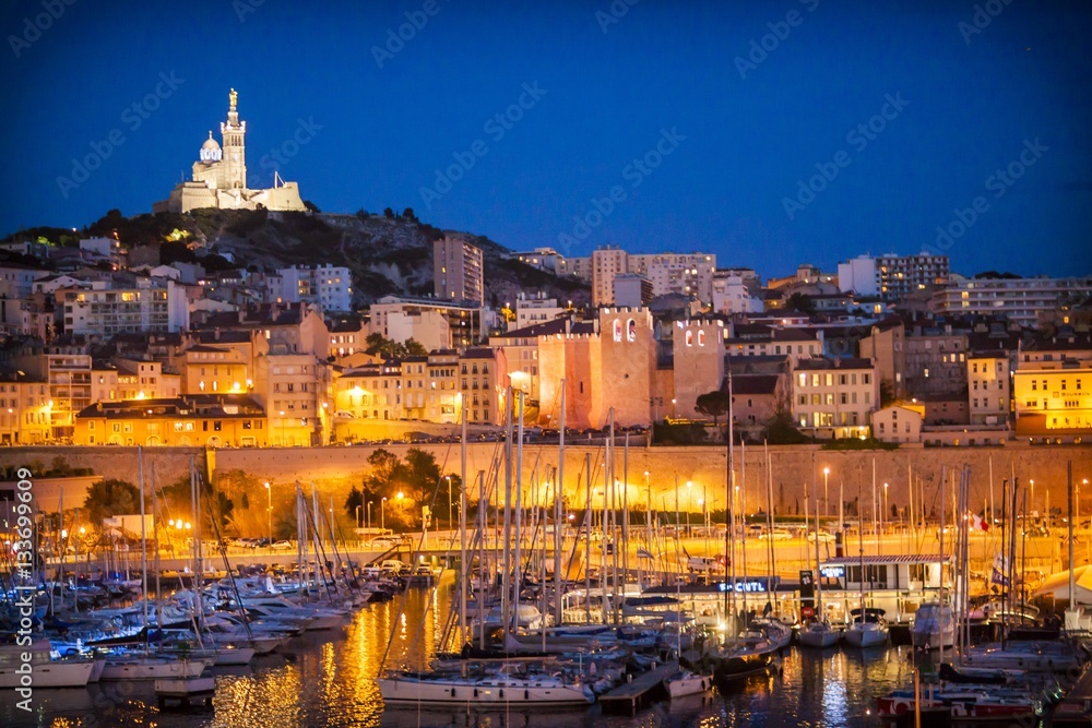 Port de Marseille, le soir