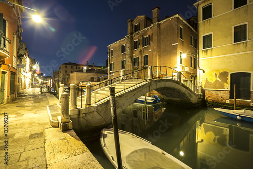 Venedig bei Nacht photo