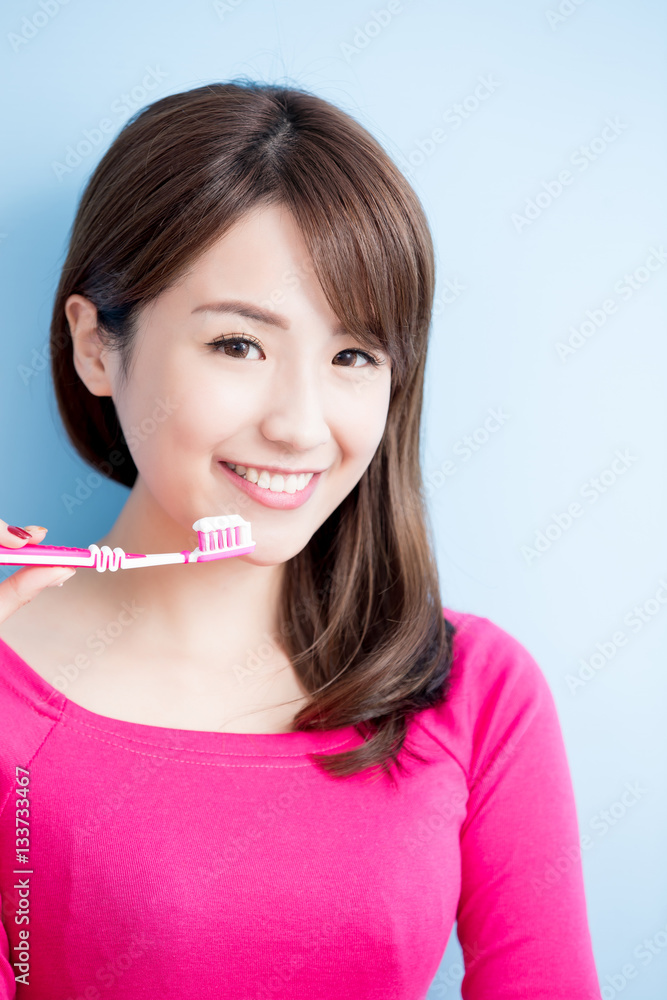 beauty woman brush her teeth beauty woman brush her teeth