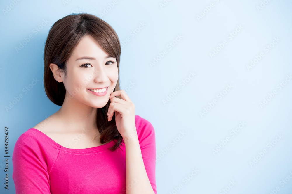 beauty woman smile to you beauty woman smile to you