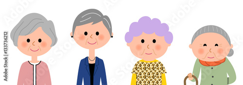 シニア女性達　おしゃれ