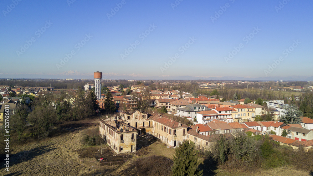 Villa Medolago Rasini, Limbiate 18 gennaio 2017, vista aerea della villa del ‘700 dopo l’incendio del 6 gennaio. Tetto bruciato e villa in stato di abbandono. Italia