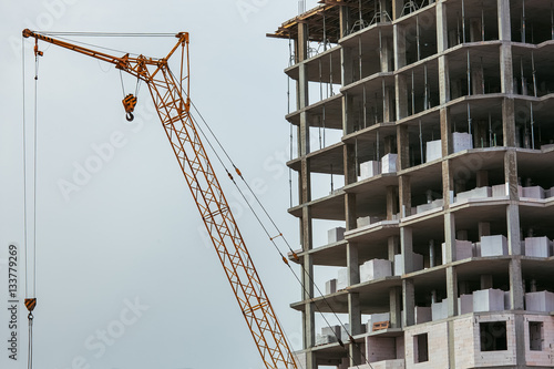 Construction of the building with crane. © Александр Беспалый