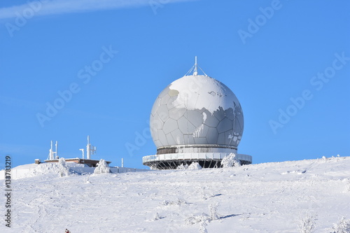 Das Radom auf der Wasserkuppe im Winter