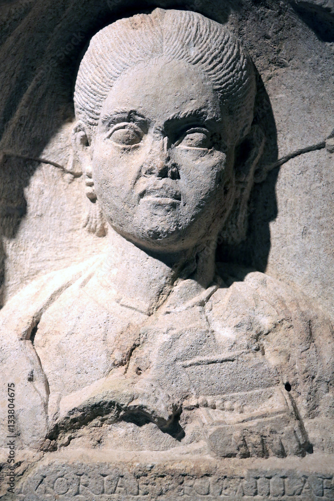 Fototapeta premium Primilia. Sculpture. Musée de la civilisation Gallo-Romaine de Fourvière. Lyon. / Funeral meal. Museum of Gallo-Roman civilization Fourvière. Lyon.