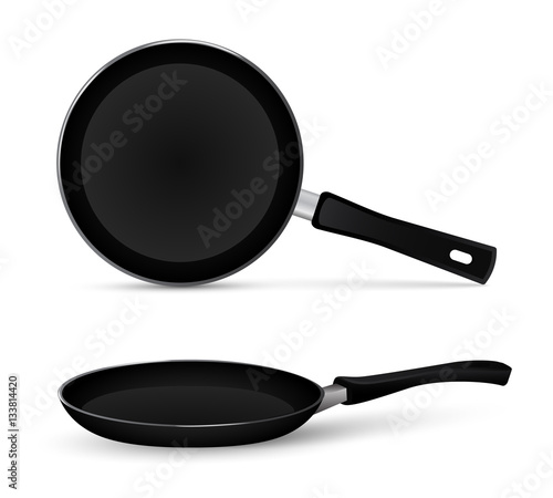 Realistic frying pan on a white background. Vector illustration.