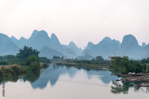 Photographie Karstlandschaft in der Nähe von Guilin