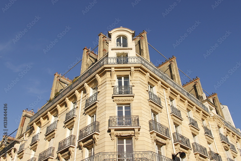 Immeuble d'angle à Paris