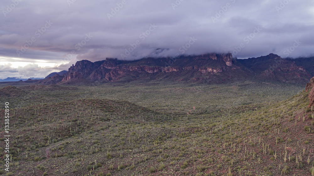 Naklejka premium Mountain Cloud cover