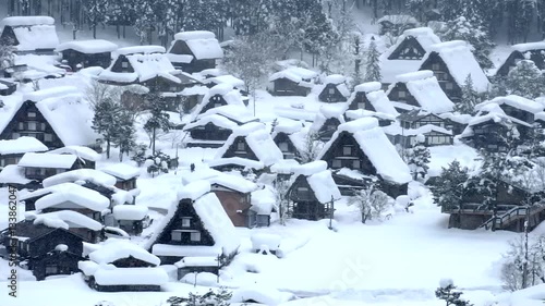 雪降る白川郷合掌造り集落世界遺産