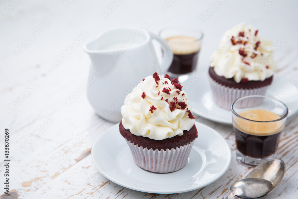 Red velvet cupcakes with buttercream frosting Red velvet cupcakes with buttercream frosting
