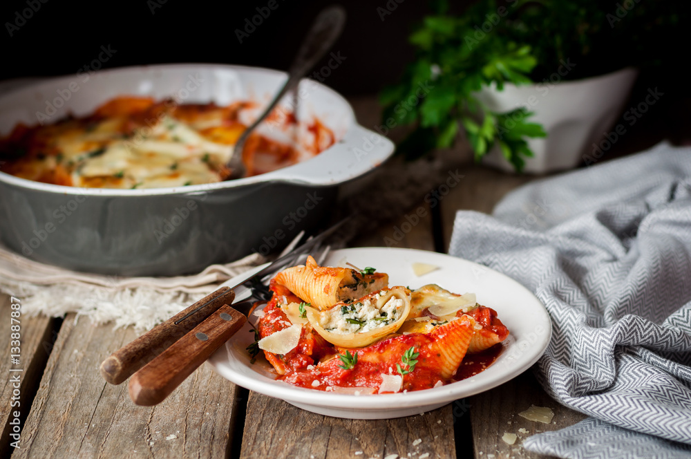 Ricotta Stuffed Conchiglioni with Tomato Ricotta Stuffed Conchiglioni with Tomato