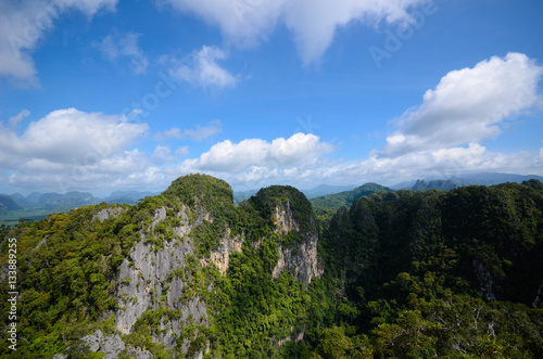 Der Tiger Cave Tempel bietet eine super Aussicht auf Krabi  Thailand