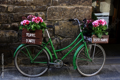 Florenz, Fahrrad mit Blumen