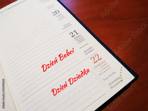 Wallpaper Mural Grandmother's day in the calendar. Dzień babci, dzień dziadka. Torontodigital.ca