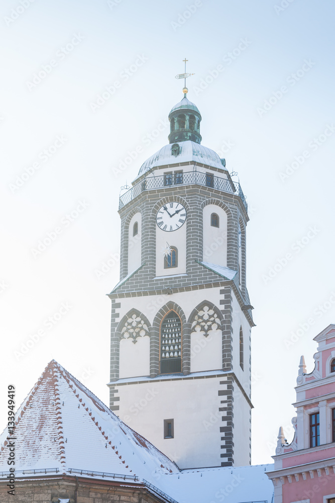 Turm der Meißner Frauenkirche im Winter