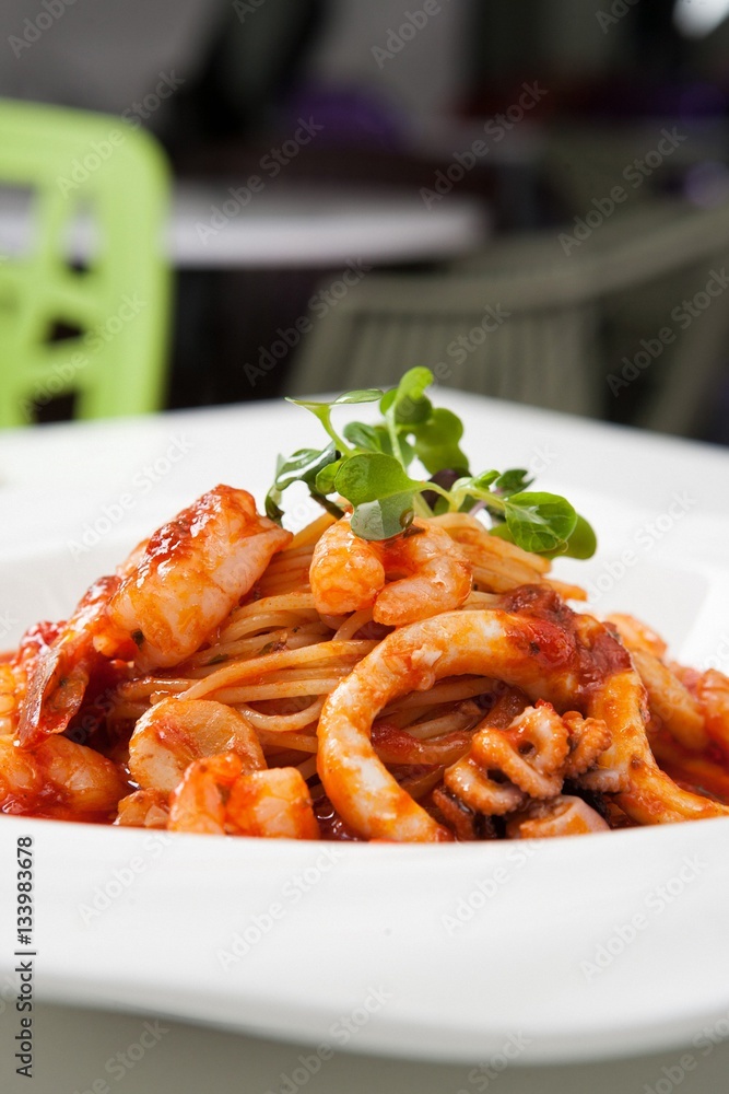seafood tomato sauce spaghetti seafood tomato sauce spaghetti