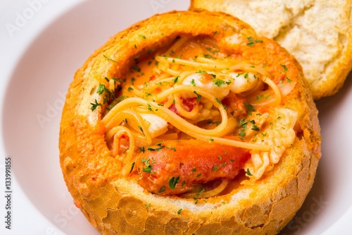 Pasta with rose Sauce in Bread © Macus