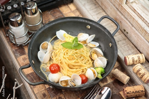 vongole on table