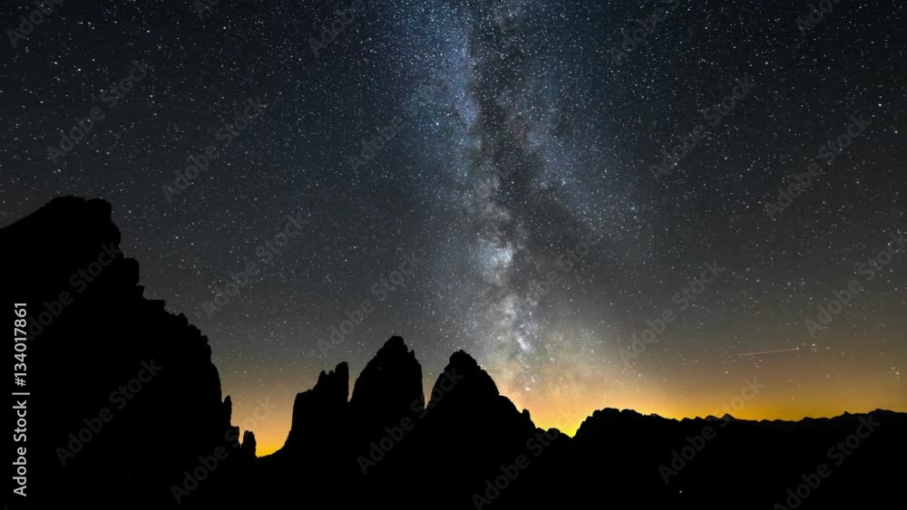4k UHD tre cime de lavaredo milky way wide static 11558
4k UHD tre cime de lavaredo milky way wide static 11558