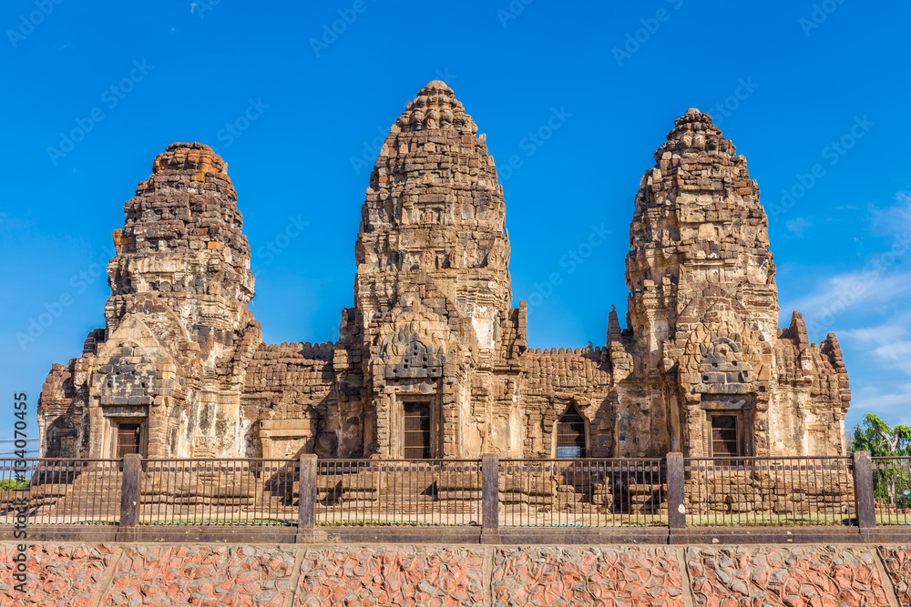 Phra Prang Sam Yot temple, ancient architecture in Center Lopburi, Thailand Phra Prang Sam Yot temple, ancient architecture in Center Lopburi, Thailand