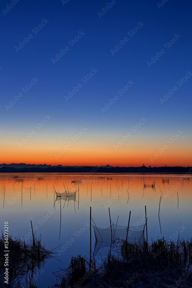 Obraz premium 印旛沼の夜明け