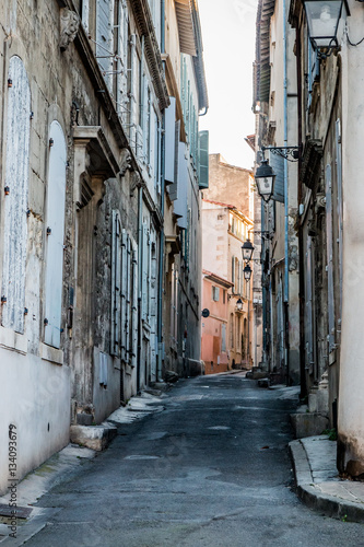 Dans les rues d Arles  porte de la Camargue