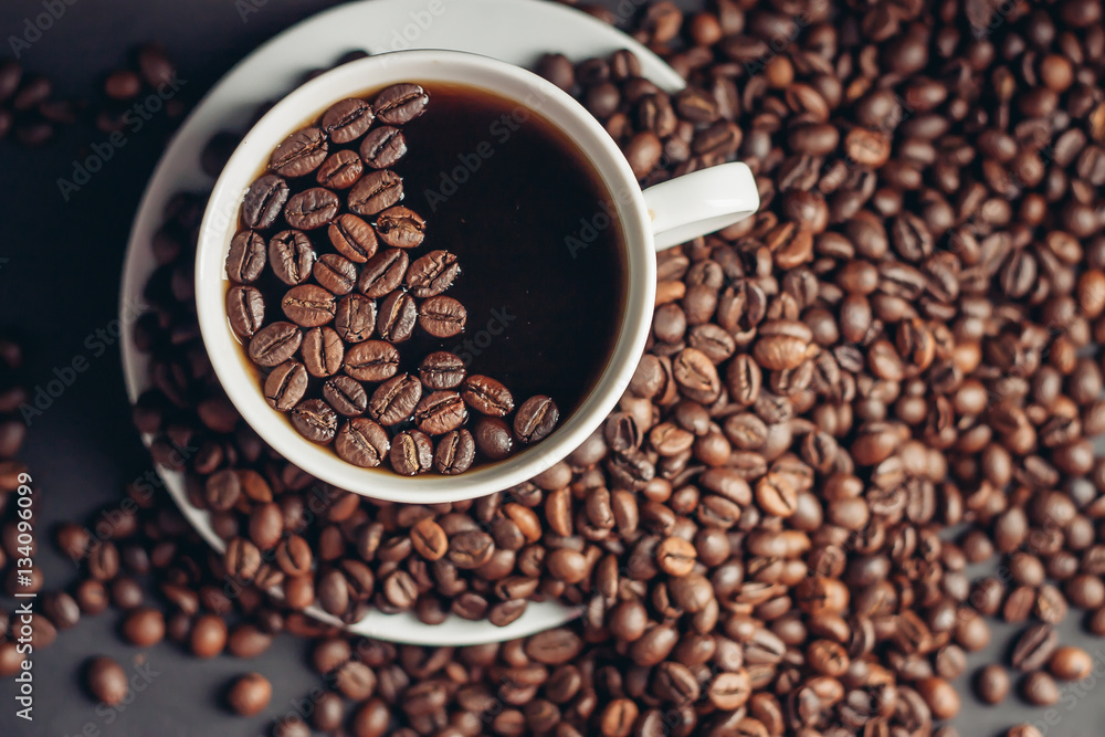 Fototapeta premium coffee grains close-up