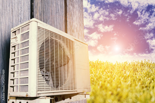 Air conditioner for cooling, energy saving To reduce global warm