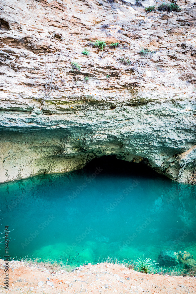 Le gouffre de La Fontaine-de-Vaucluse Le gouffre de La Fontaine-de-Vaucluse