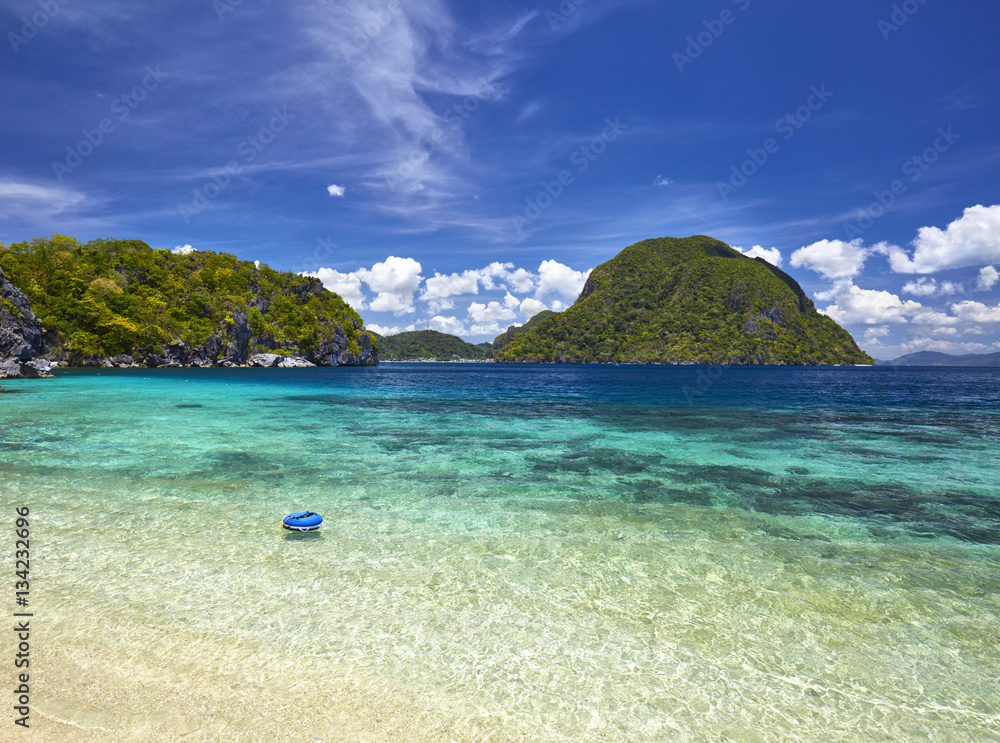 Fototapeta premium Amazing nature background. Tropical blue sea in Palawan, Philippines