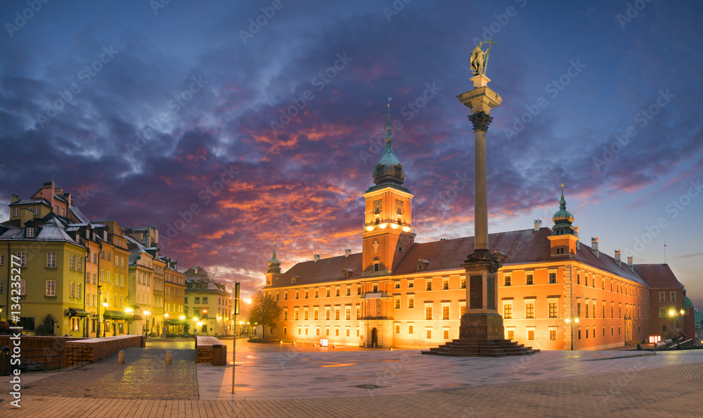 Warsaw,Poland-November 2016:Royal Castle and Sigismund's Column