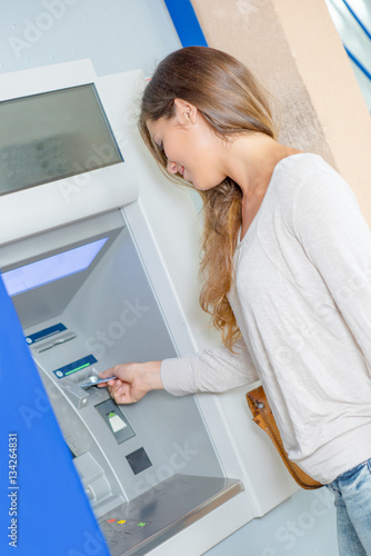 Withdrawing money from a cash machine