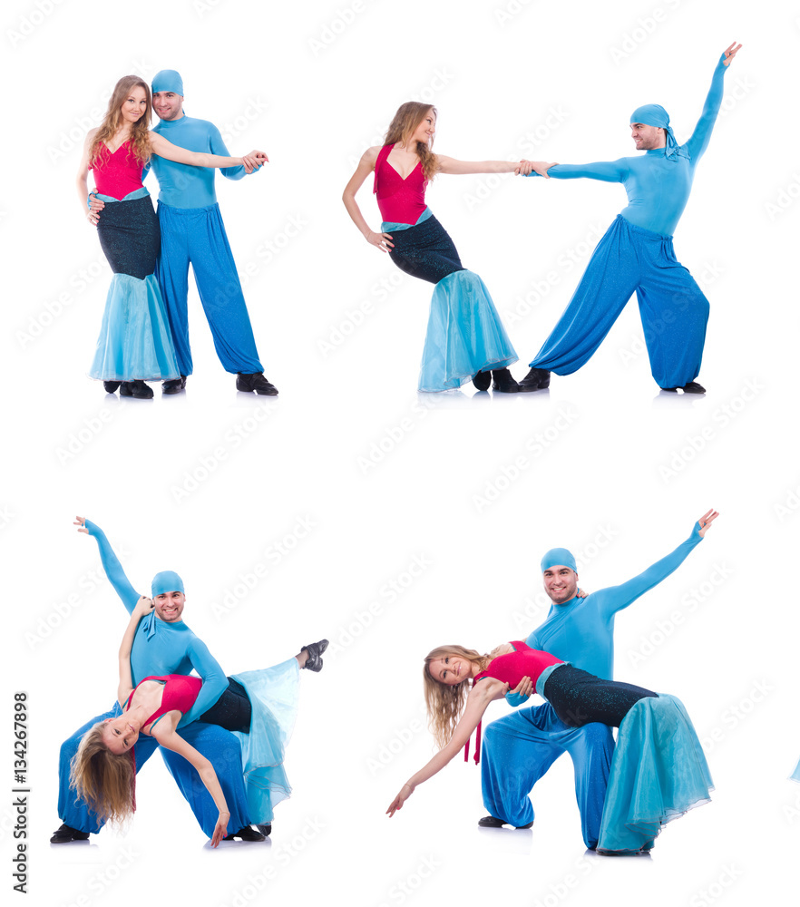 Naklejka premium Pair of dancers dancing modern dance isolated on white