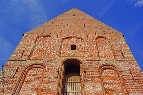 Schiefe Kirche/Turm von SUURHUSEN ( bei Emden )  photo