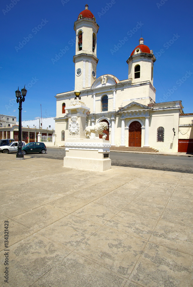 Kathedrale von Cienfuegos am Parque José Martí, Kuba