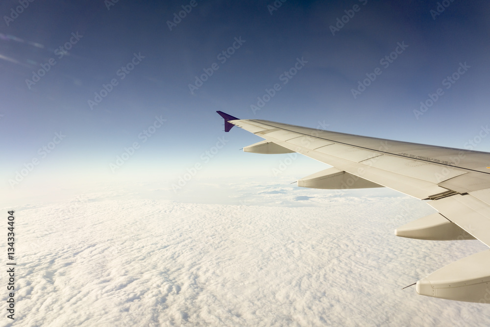 Fototapeta premium wing of airplane