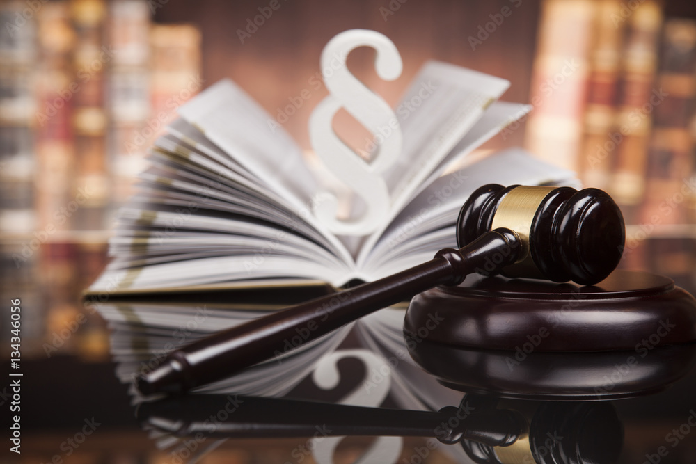 Law books, Paragraph justice concept, Court gavel Law books, Paragraph justice concept, Court gavel