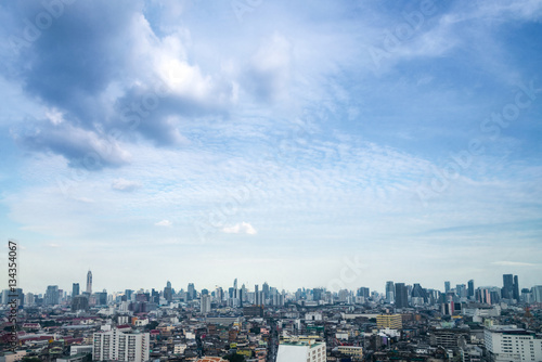 cityscape Bangkok skyline, Thailand. Bangkok is metropolis and f © lukyeee_nuttawut