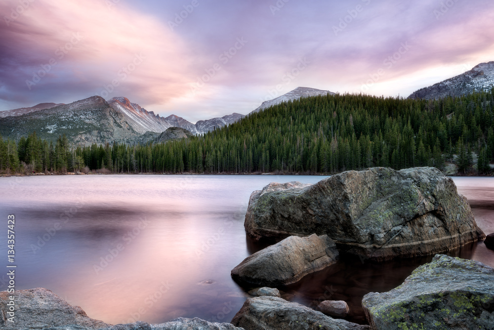 Obraz premium Bear Lake Sunset at Rocky Mountain National Park