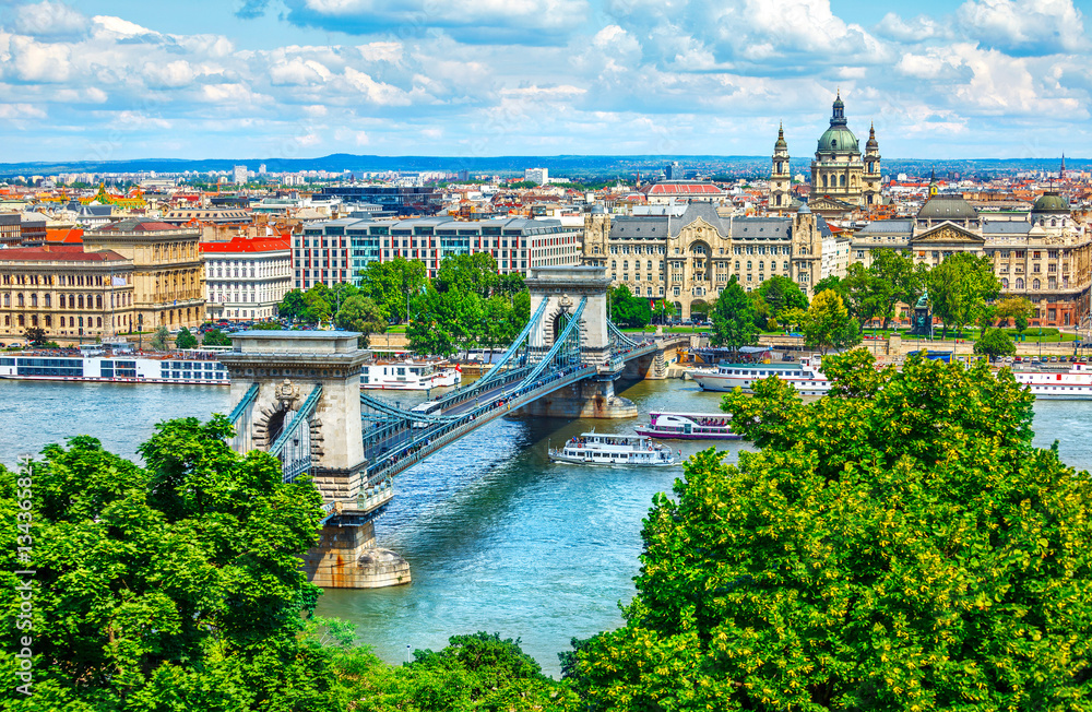 Obraz premium Most Łańcuchowy w Budapeszcie
